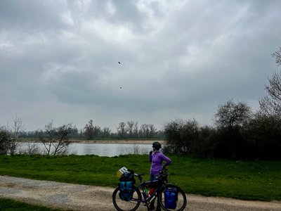 Elena Pearce with bike at the Loire