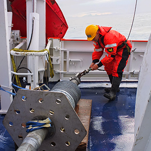 Rigging of a gravity corer to take a sediment core in the Labrador Sea East of Nuuk
