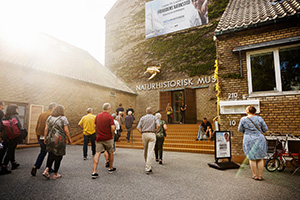 Entrance to the Natural History Museum