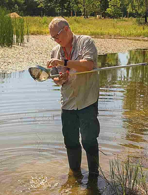 Keld Mortensen med fiskenet.